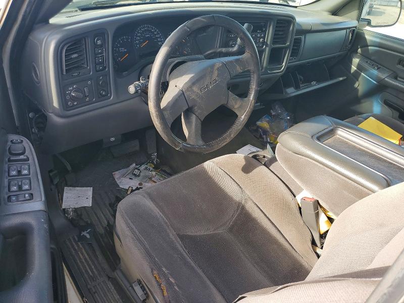Photo 8 from auction – 2005 GMC NEW SIERRA with VIN 2GTEK13T551295135