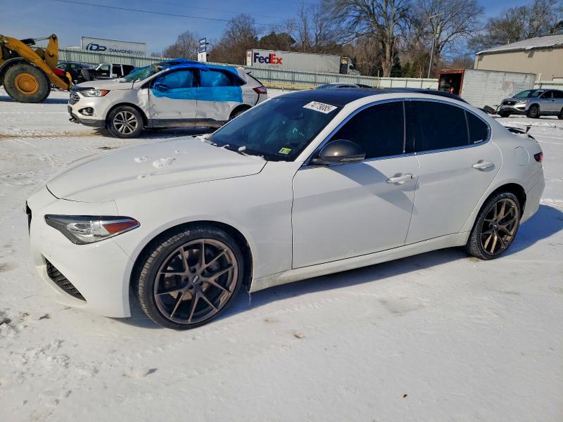 ALFA ROMEO GIULIA Q4 2018 with VIN ZARFAEDN1J7592338 - Photo from auction