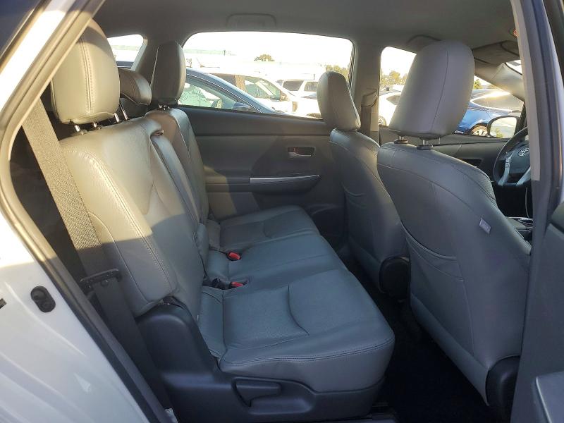 Photo 6 from auction – 2012 TOYOTA PRIUS V with VIN JTDZN3EU5C3133619