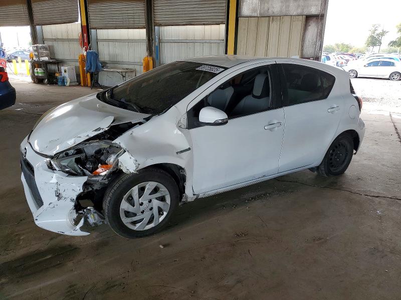 TOYOTA PRIUS C 2016 with VIN JTDKDTB35G1117387 - Photo from auction
