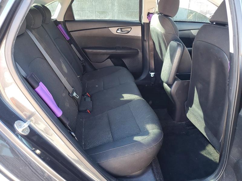 Photo 10 from auction – 2019 KIA FORTE FE with VIN 3KPF24AD5KE120139