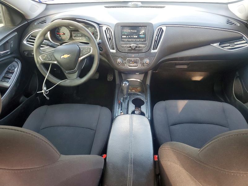Photo 8 from auction – 2017 CHEVROLET MALIBU LT with VIN 1G1ZE5ST5HF251126