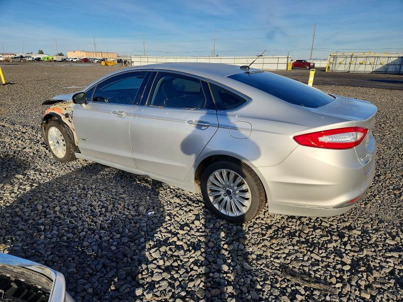 Photo 2 from auction – 2016 FORD FUSION SE with VIN 3FA6P0PU7GR320740