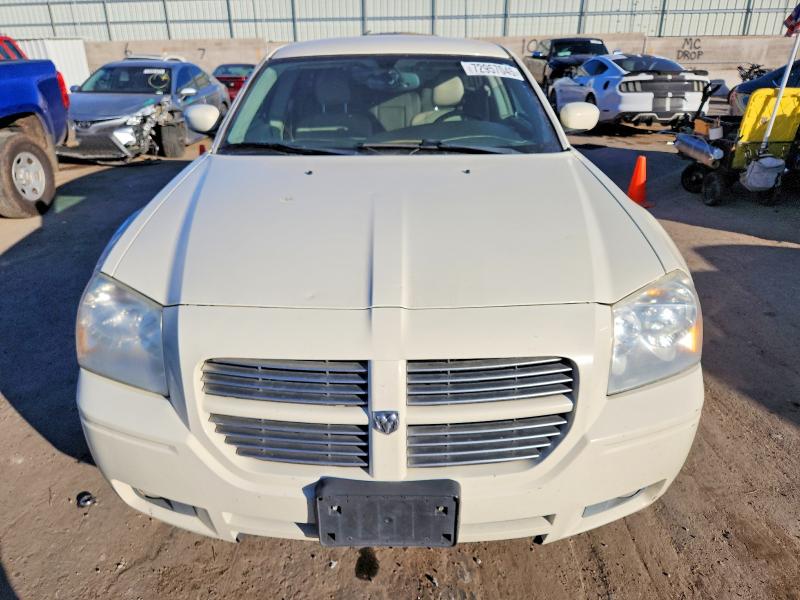 Photo 5 from auction – 2005 DODGE MAGNUM with VIN 2D4GV58215H637312
