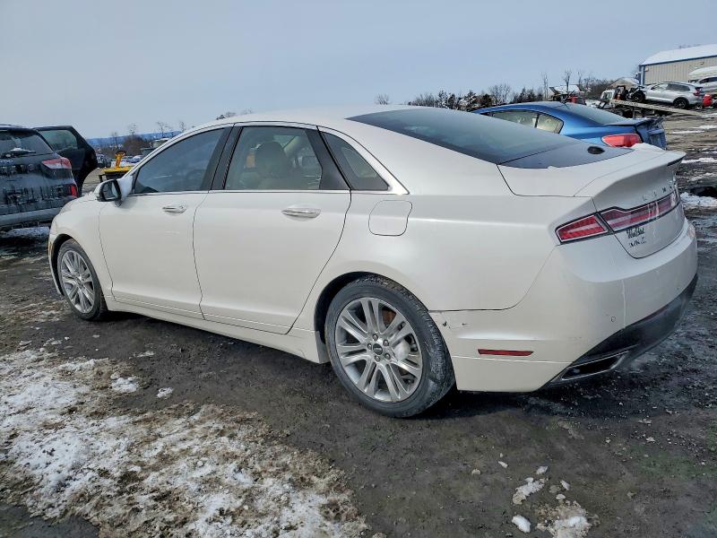 Photo 2 from auction – 2016 LINCOLN TOWNHOUSE MKZ with VIN 3LN6L2G90GR602307