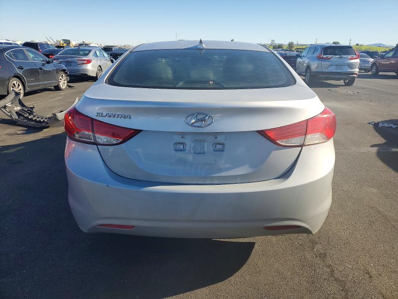 Photo 6 from auction – 2013 HYUNDAI ELANTRA with VIN 5NPDH4AE9DH194046