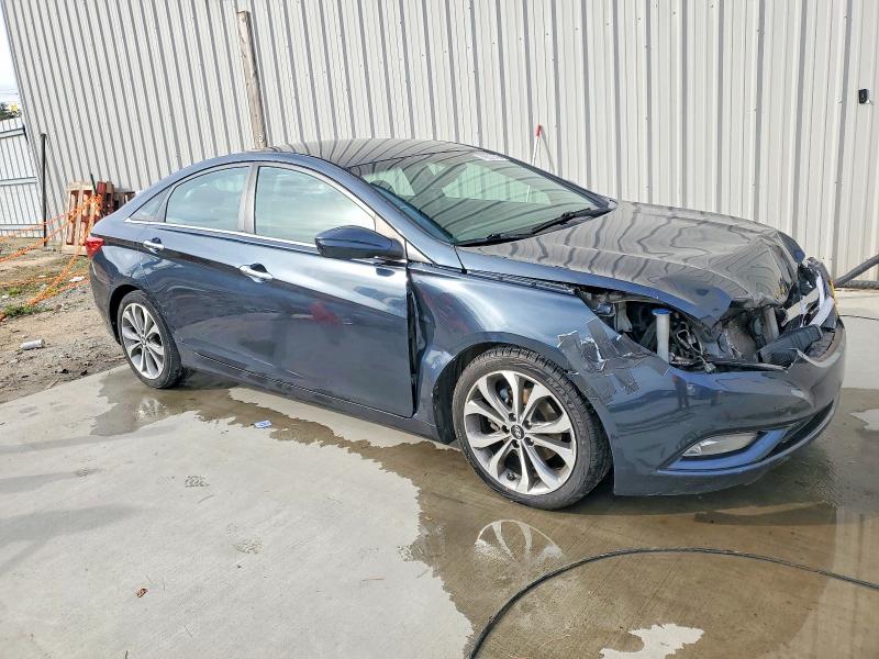 Photo 4 from auction – 2013 HYUNDAI SONATA SE with VIN 5NPEC4ABXDH804402