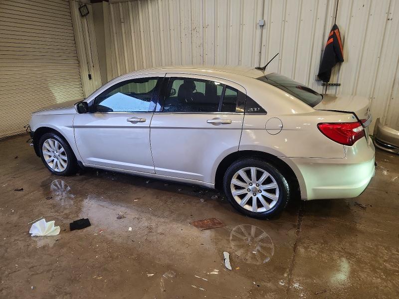 Photo 2 from auction – 2014 CHRYSLER 200 TOURIN with VIN 1C3CCBBB7EN112310