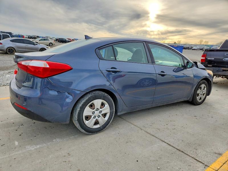 Photo 3 from auction – 2016 KIA FORTE with VIN KNAFK4A62G5586838