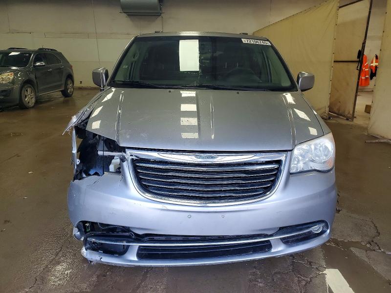 Photo 5 from auction – 2013 CHRYSLER TOWN & COU with VIN 2C4RC1BG7DR547860