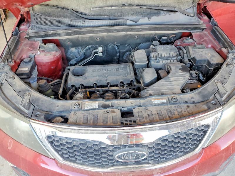Photo 12 from auction – 2011 KIA SORENTO with VIN 5XYKU4A10BG023559