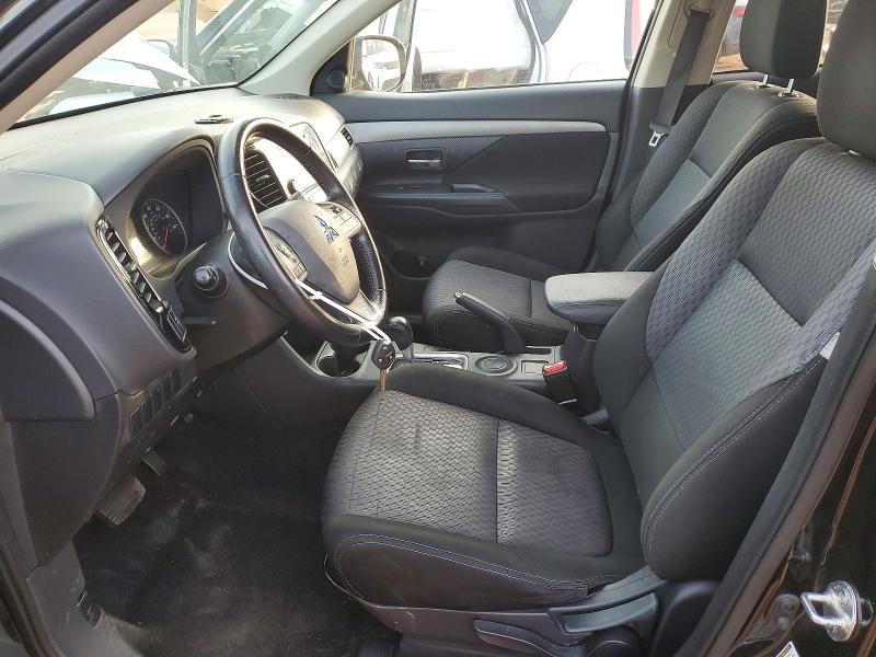 Photo 7 from auction – 2015 MITSUBISHI OUTLANDER with VIN JA4AD2A33FZ006421