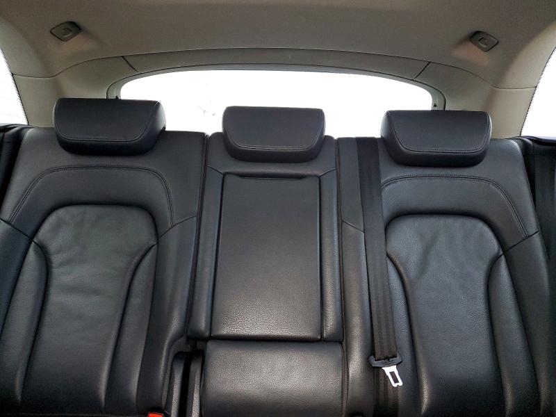 Photo 10 from auction – 2010 AUDI Q5 PREMIUM with VIN WA1LKAFP3AA075962