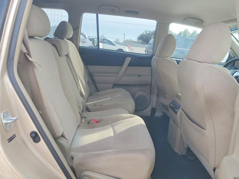 Photo 11 from auction – 2013 TOYOTA HIGHLANDER with VIN 5TDZK3EH3DS105135