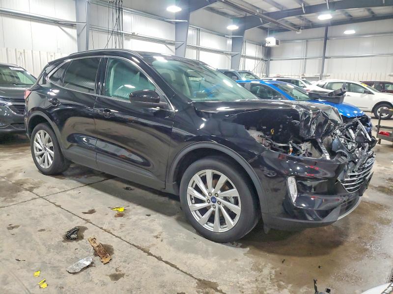 Photo 4 from auction – 2022 FORD ESCAPE TIT with VIN 1FMCU9J97NUB06055