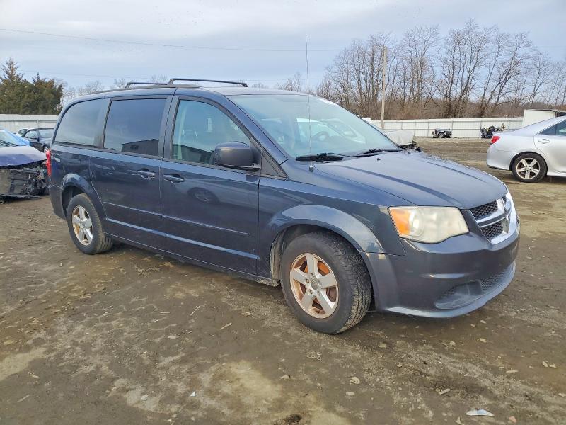 Photo 4 from auction – 2013 DODGE GRAND CARAVAN with VIN 2C4RDGCG4DR592057