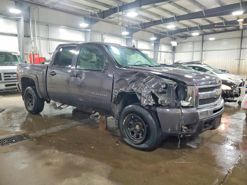 Фото 4 с аукциона – 2011 CHEVROLET SILVERADO с VIN 1GCPKSE38BF149649