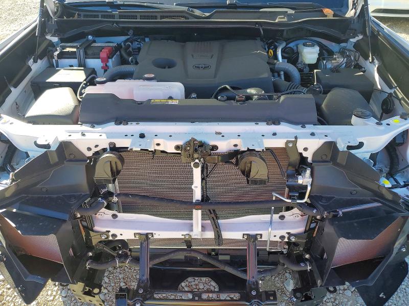 Photo 11 from auction – 2026 TOYOTA TUNDRA DOU with VIN 5TFKB5CD3TX002299