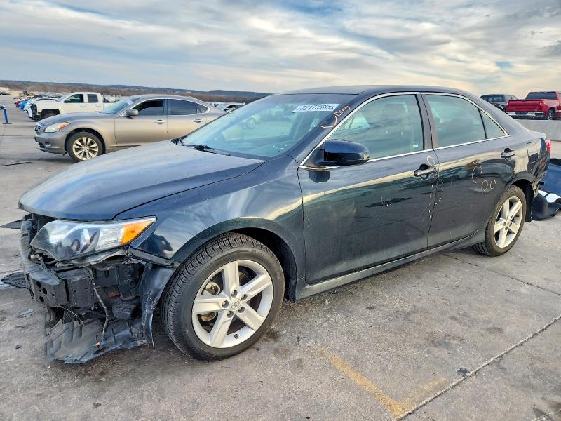 TOYOTA CAMRY L 2014 with VIN 4T1BF1FK1EU835123 - Photo from auction