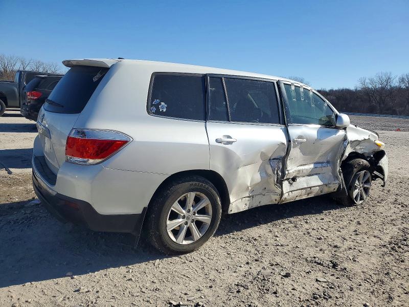 Zdjęcie 3 z aukcji – 2012 TOYOTA HIGHLANDER z VIN 5TDZA3EH9CS017594