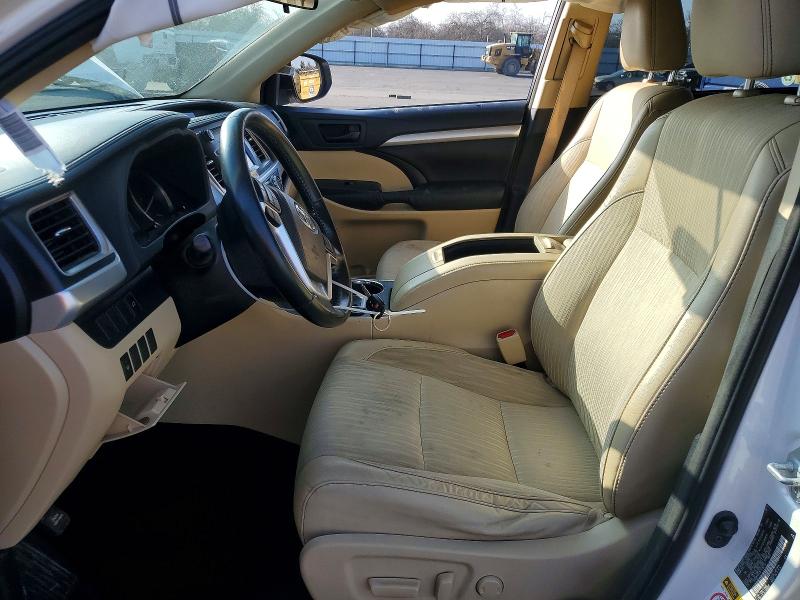 Photo 7 from auction – 2015 TOYOTA HIGHLANDER with VIN 5TDBKRFH3FS196753