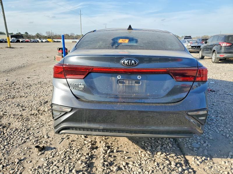 Photo 6 from auction – 2019 KIA FORTE with VIN 3KPF24AD2KE076634