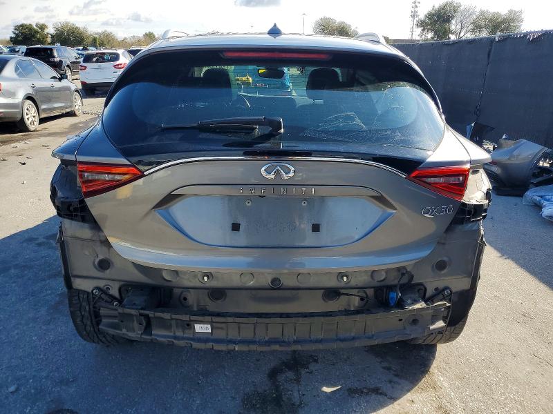 Photo 6 from auction – 2018 INFINITY QX30 with VIN SJKCH5CP0JA003257