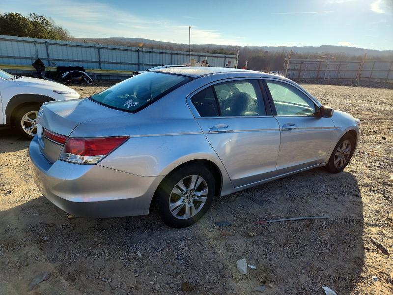 Photo 3 from auction – 2011 HONDA ACCORD LXP with VIN 1HGCP2F43BA028758