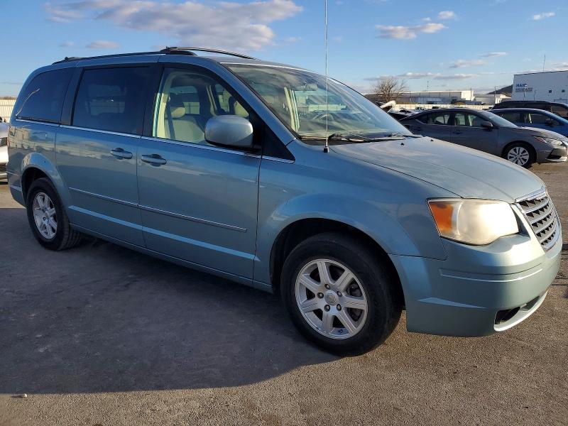 Photo 4 from auction – 2010 CHRYSLER TOWN & COU with VIN 2A4RR5D16AR492726
