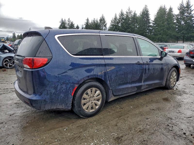 Photo 3 from auction – 2018 CHRYSLER PACIFICA L with VIN 2C4RC1AG6JR174114