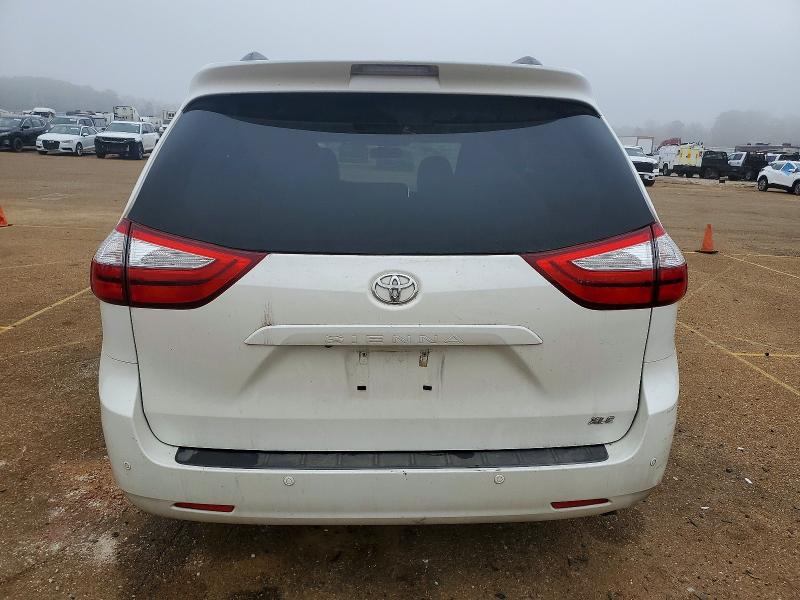 Photo 6 from auction – 2017 TOYOTA SIENNA with VIN 5TDYZ3DC7HS771255