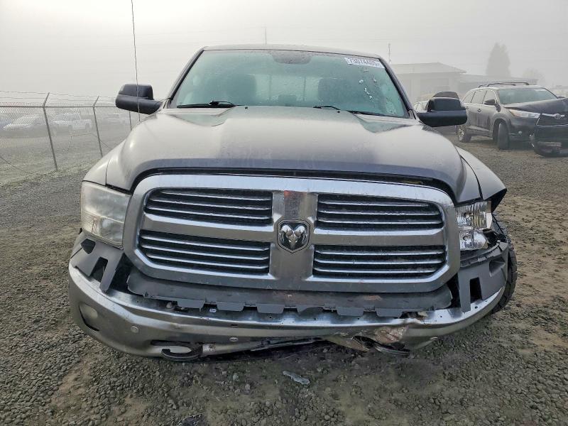 Photo 5 from auction – 2017 RAM 1500 with VIN 1C6RR7TT4HS595731