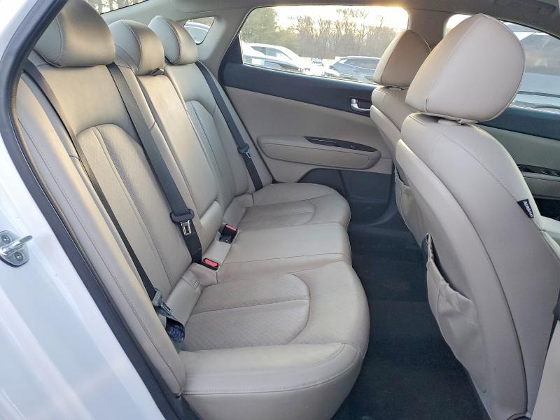 Photo 10 from auction – 2016 KIA OPTIMA EX with VIN 5XXGU4L39GG095019