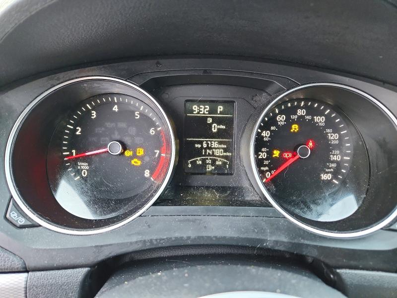 Zdjęcie 9 z aukcji – 2017 VOLKSWAGEN JETTA S z VIN 3VW2B7AJ3HM260191