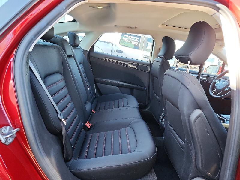 Photo 10 from auction – 2016 FORD FUSION SE with VIN 3FA6P0H95GR221649