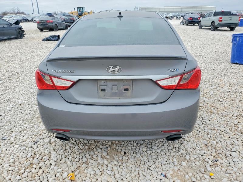 Photo 6 from auction – 2012 HYUNDAI SONATA SE with VIN 5NPEC4AB7CH456069