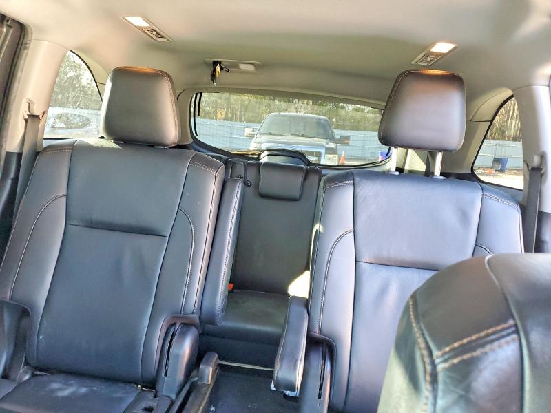 Photo 10 from auction – 2019 TOYOTA HIGHLANDER with VIN 5TDKZRFH8KS572742