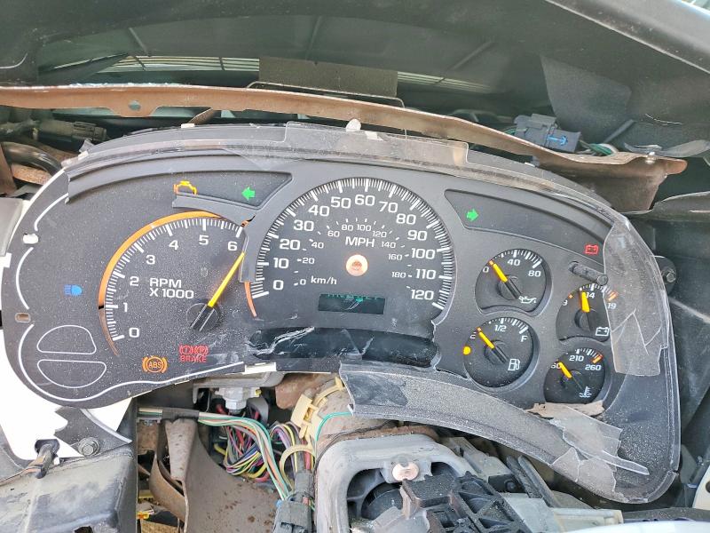 Photo 9 from auction – 2004 CHEVROLET SILVERADO with VIN 1GCEK19T14E212823