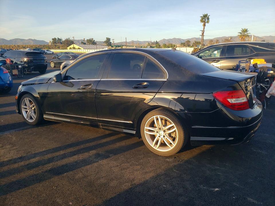 Photo 2 from auction – 2014 MERCEDES-BENZ C with VIN WDDGF4HB9EA950553