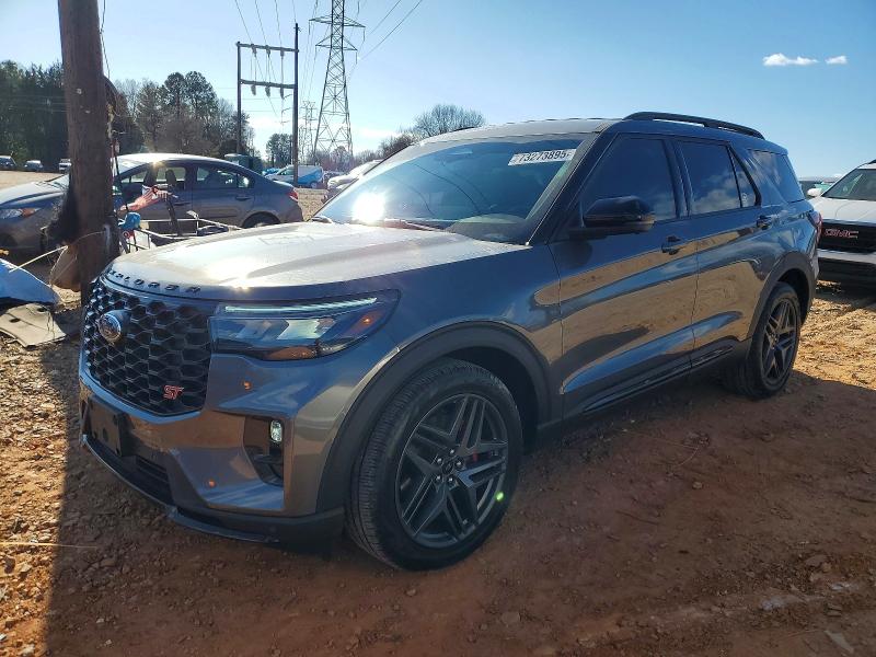 FORD EXPLORER S 2025 with VIN 1FMWK7GC2SGC00669 - Photo from auction