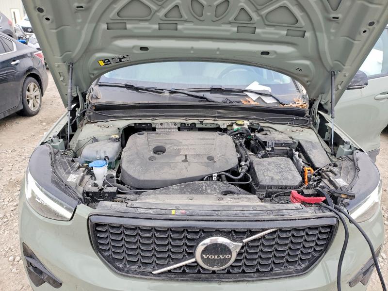Photo 12 from auction – 2025 VOLVO XC40 PLUS with VIN YV4L12UC1S2483951