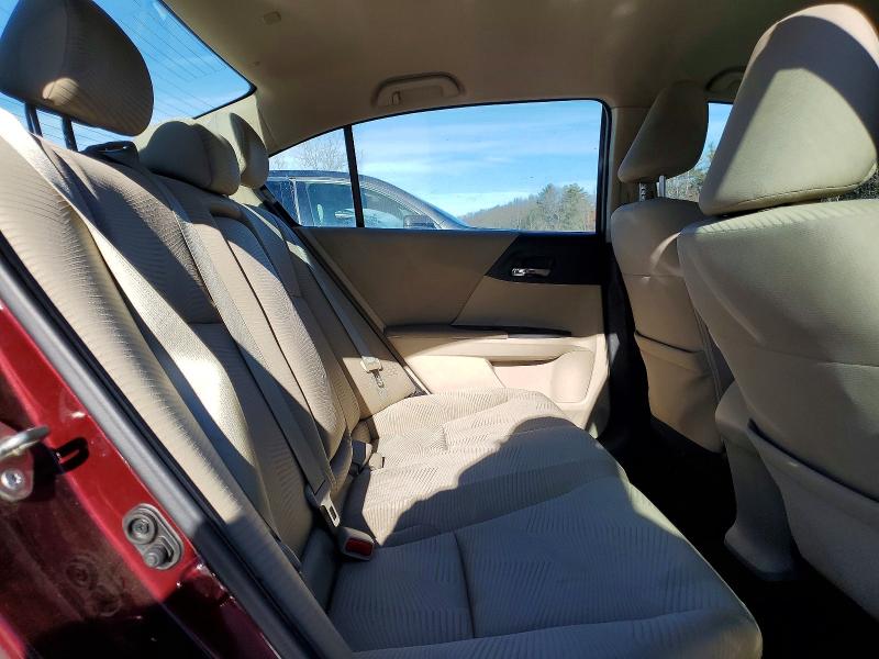 Photo 10 from auction – 2015 HONDA ACCORD with VIN 1HGCR2F36FA035856