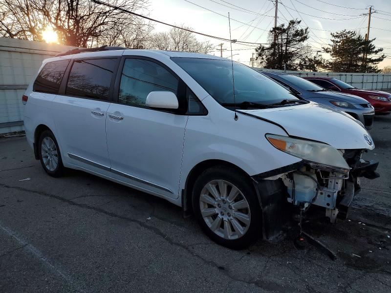 Photo 4 from auction – 2013 TOYOTA SIENNA XLE with VIN 5TDDK3DC8DS056045