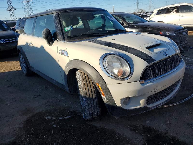 Photo 4 from auction – 2010 MINI COOPER S with VIN WMWMF7C58ATW89749