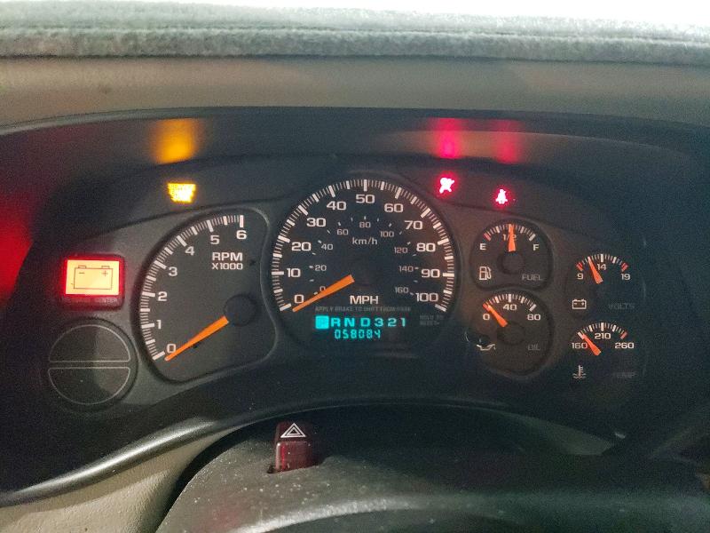 Photo 9 from auction – 2000 CHEVROLET SILVERADO with VIN 1GCEC19T7YZ158018