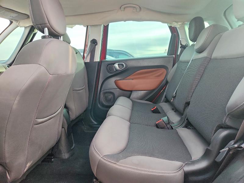 Photo 10 from auction – 2016 FIAT 500L TREKK with VIN ZFBCFADH0GZ037964