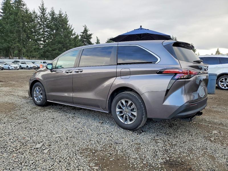 Photo 2 from auction – 2022 TOYOTA SIENNA with VIN 5TDYRKEC0NS083957