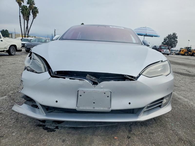 Photo 5 from auction – 2018 TESLA MODEL S with VIN 5YJSA1E20JF270399