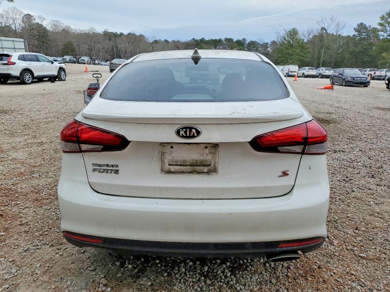 Photo 6 from auction – 2017 KIA FORTE with VIN 3KPFL4A71HE041471