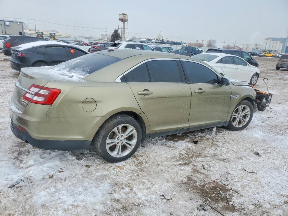 Photo 3 from auction – 2013 FORD TAURUS with VIN 1FAHP2F80DG210706
